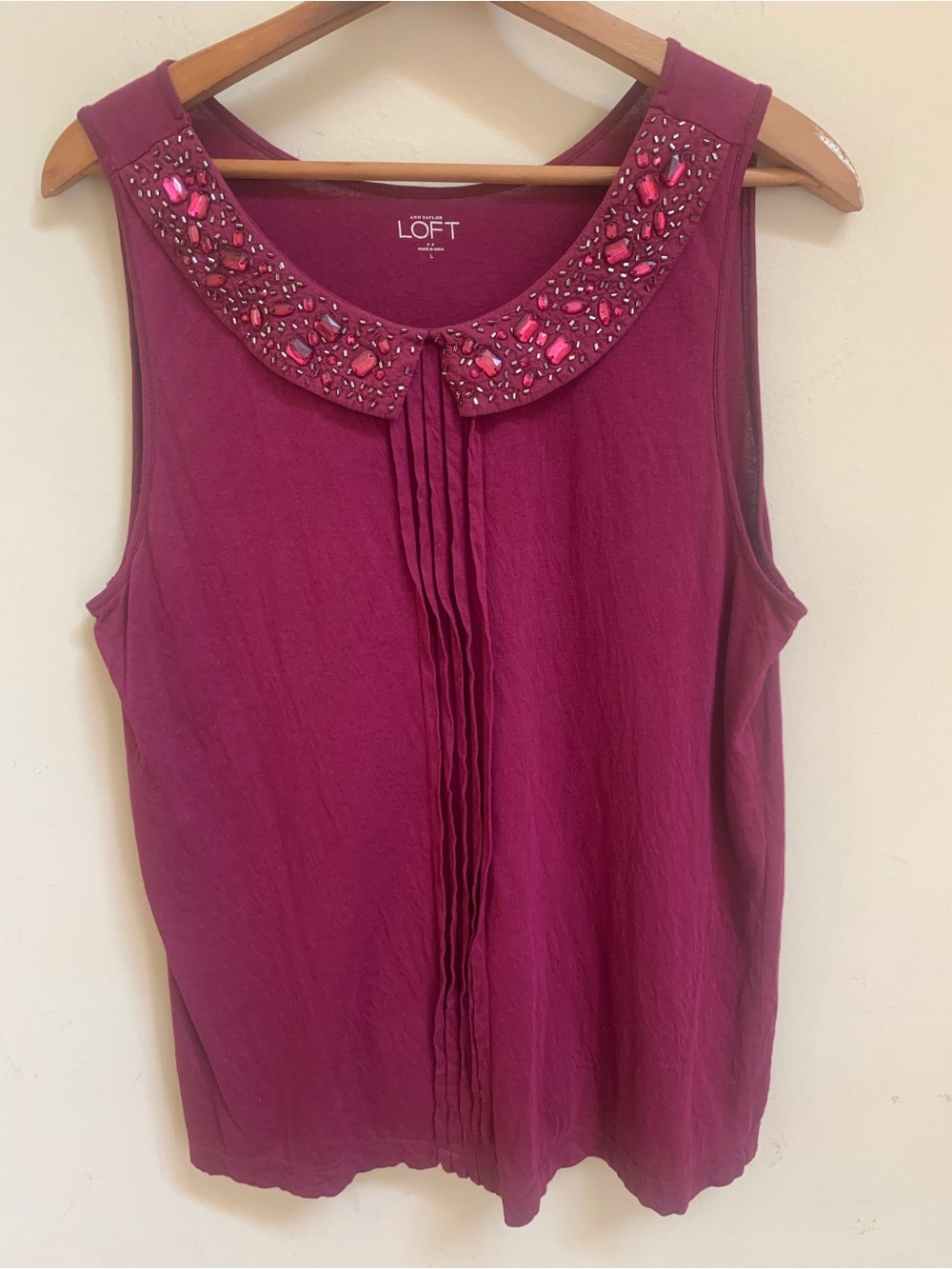 LOFT Embellished Neckline Contrasting Pleats Peter Pan Collar Burgundy Sz L Top
